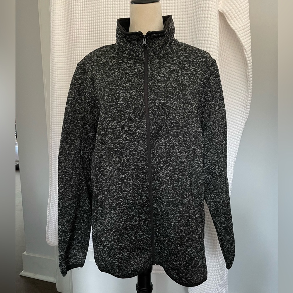 SWISS-TECH Black and gray jacket size 2X (18W/20W).